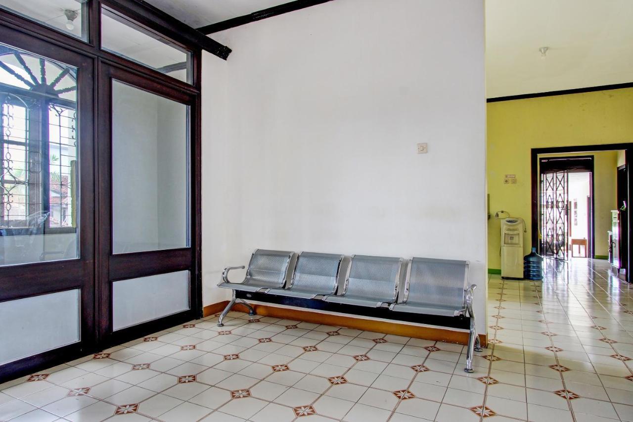 Spot On 92623 Mw 46 Guesthouse Pakualaman Esterno foto